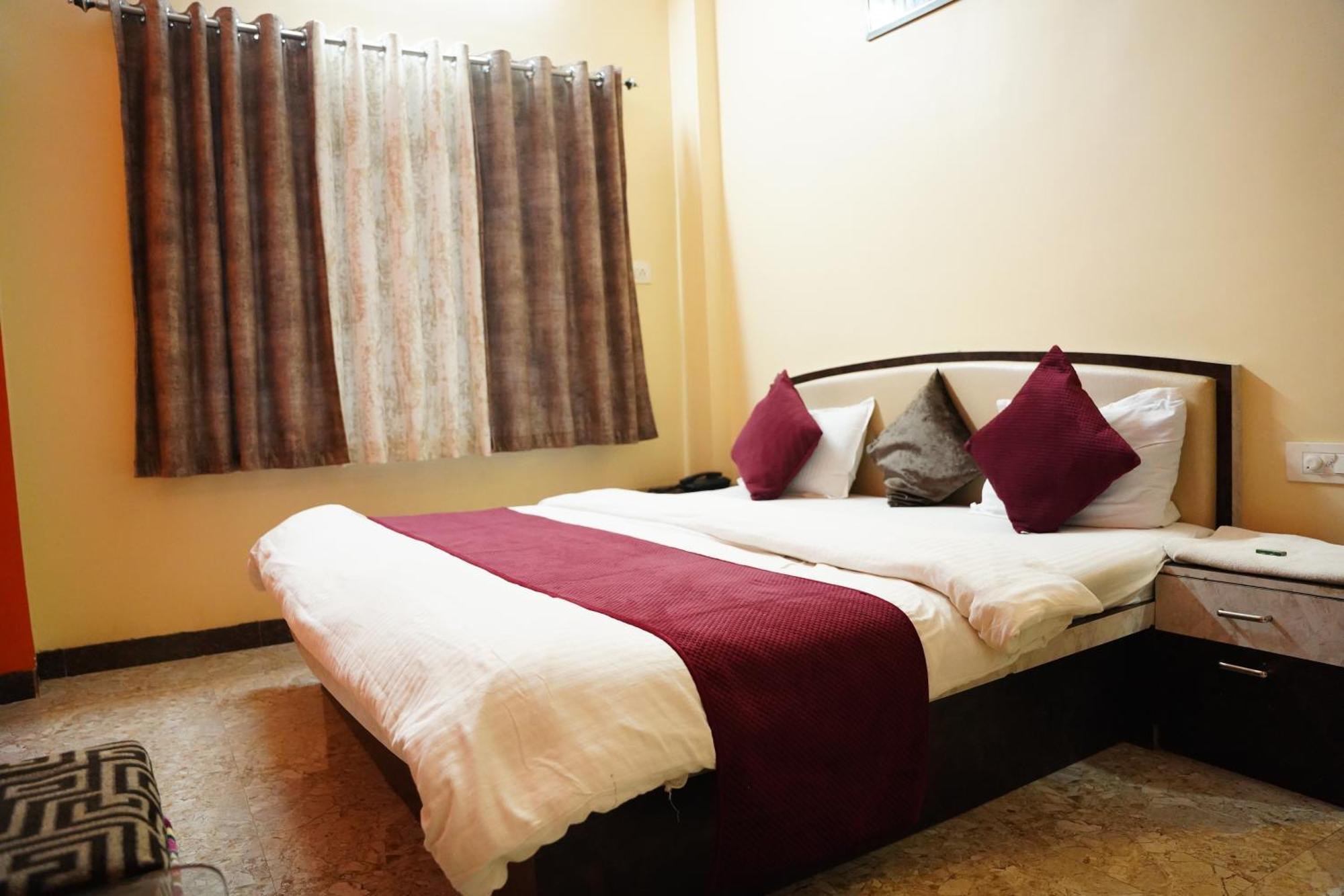 Hotel Mahishmati Palace Maheshwar 外观 照片